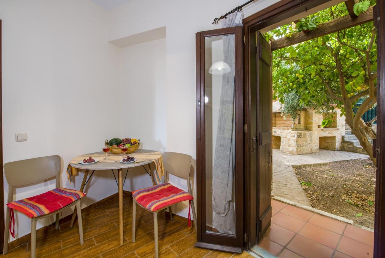 Douliana Villas Exterior photo
